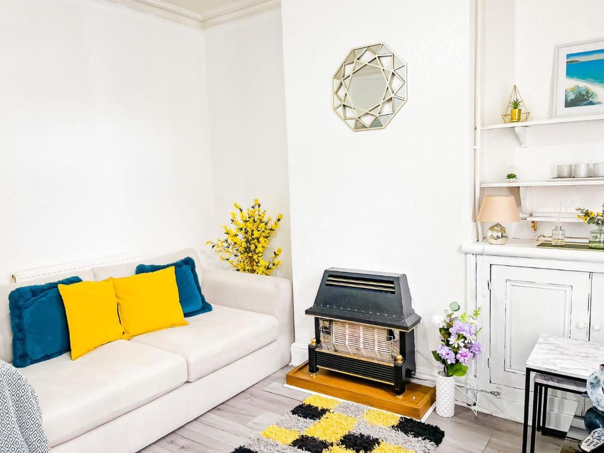 Beautiful 2 Bedroom House - Free Parking - Lt House Leicester Dış mekan fotoğraf