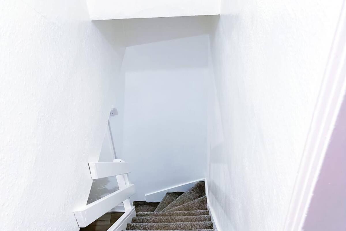 Beautiful 2 Bedroom House - Free Parking - Lt House Leicester Dış mekan fotoğraf